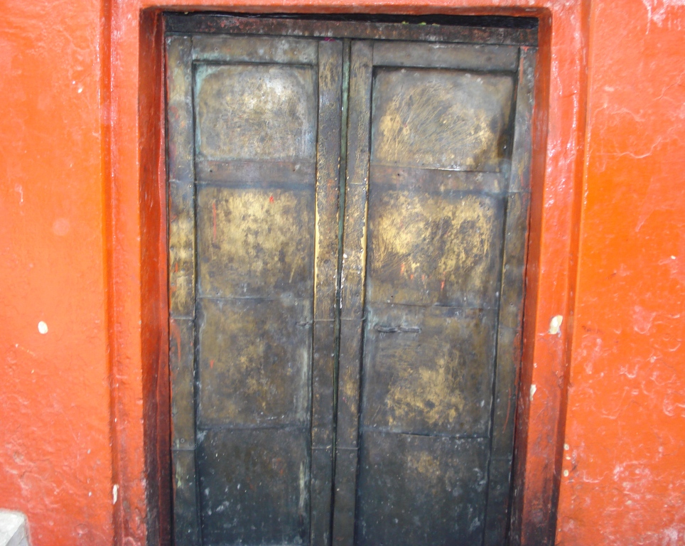 Closed Door housing Vagheshwari (Ashwa Rooda)